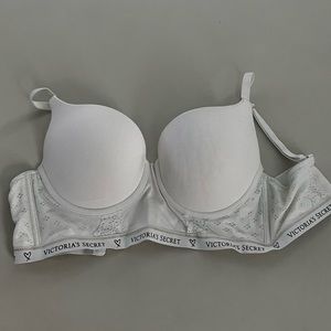 Victorias Secret bra. 36C. Used!